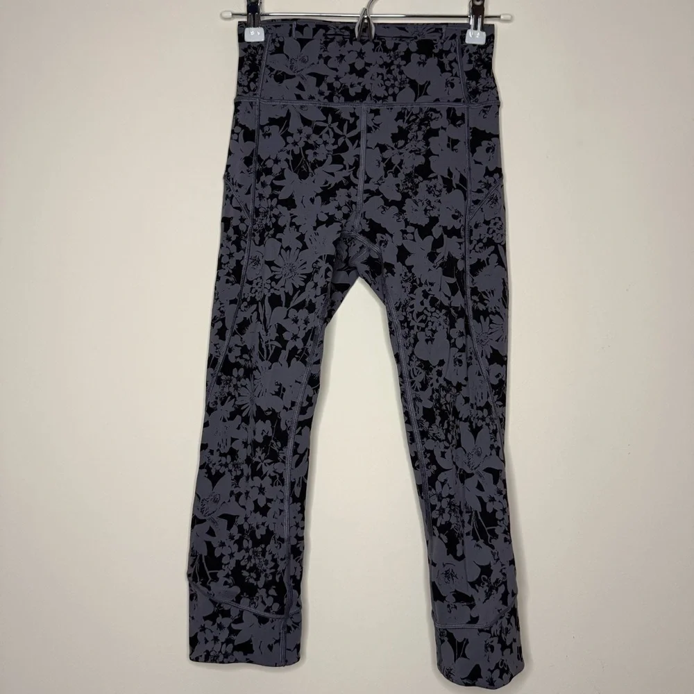 LULULEMON Effervescent Nebula Black Floral All You Do Crop Workout Yoga Leggings